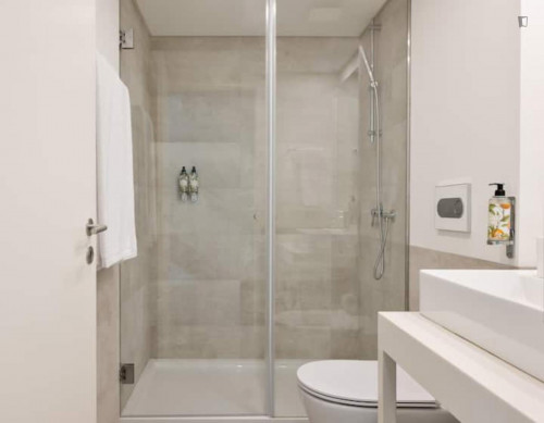 Stylish 1-bedroom apartment near Jardim do Morro - Gallery - 3