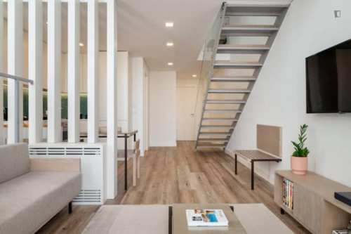Stylish 1-bedroom apartment near Jardim do Morro - Gallery - 14