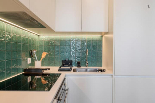 Stylish 1-bedroom apartment near Jardim do Morro - Gallery - 9