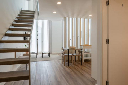 Stylish 1-bedroom apartment near Jardim do Morro - Gallery - 11