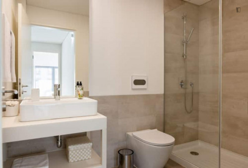 Amazing 2-bedroom apartment near Jardim do Morro - Gallery - 12