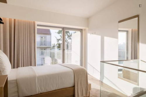 Amazing 2-bedroom apartment near Jardim do Morro
