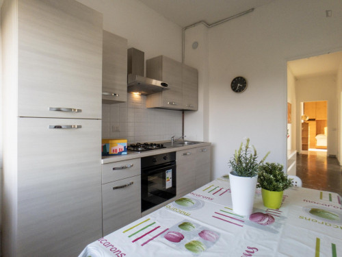 Spacious double bedroom close to Sesto Rondò metro station - Gallery - 17