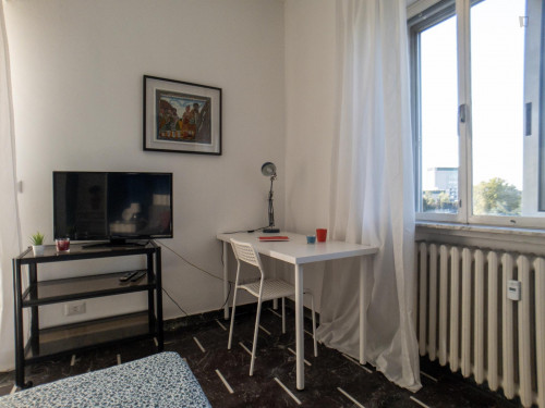 Spacious double bedroom close to Sesto Rondò metro station - Gallery - 19