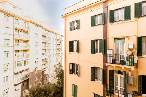 Airy single bedroom in Piazza Bologna neighbourhood