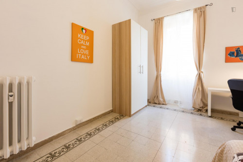 Airy single bedroom in Piazza Bologna neighbourhood