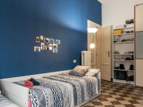 Bed in a twin bedroom in Porta Romana neighbourhood - Gallery - 26