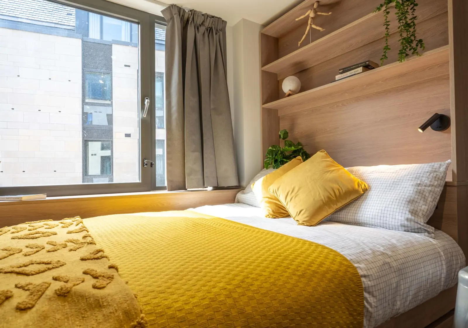 Bronze Studio - The Mont - Gallery - 1