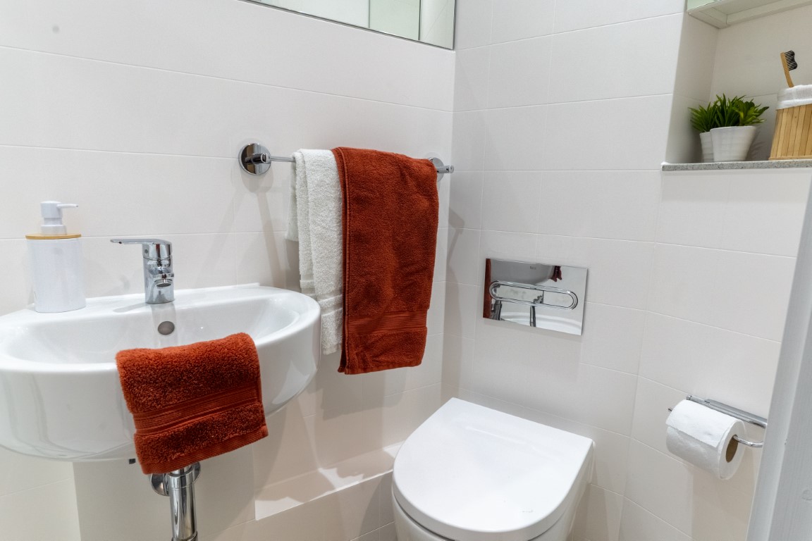  Bronze En-Suite  -  The Mont  - Gallery -  3