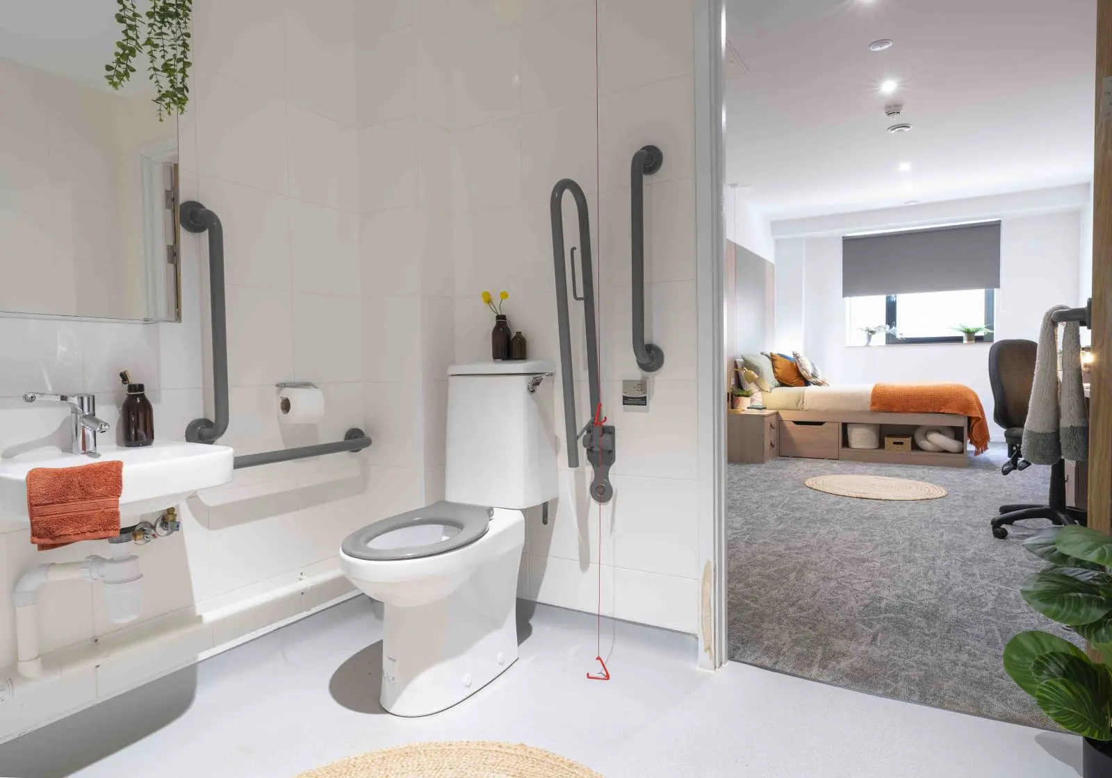 Gold En-Suite - The Mont - Gallery - 5