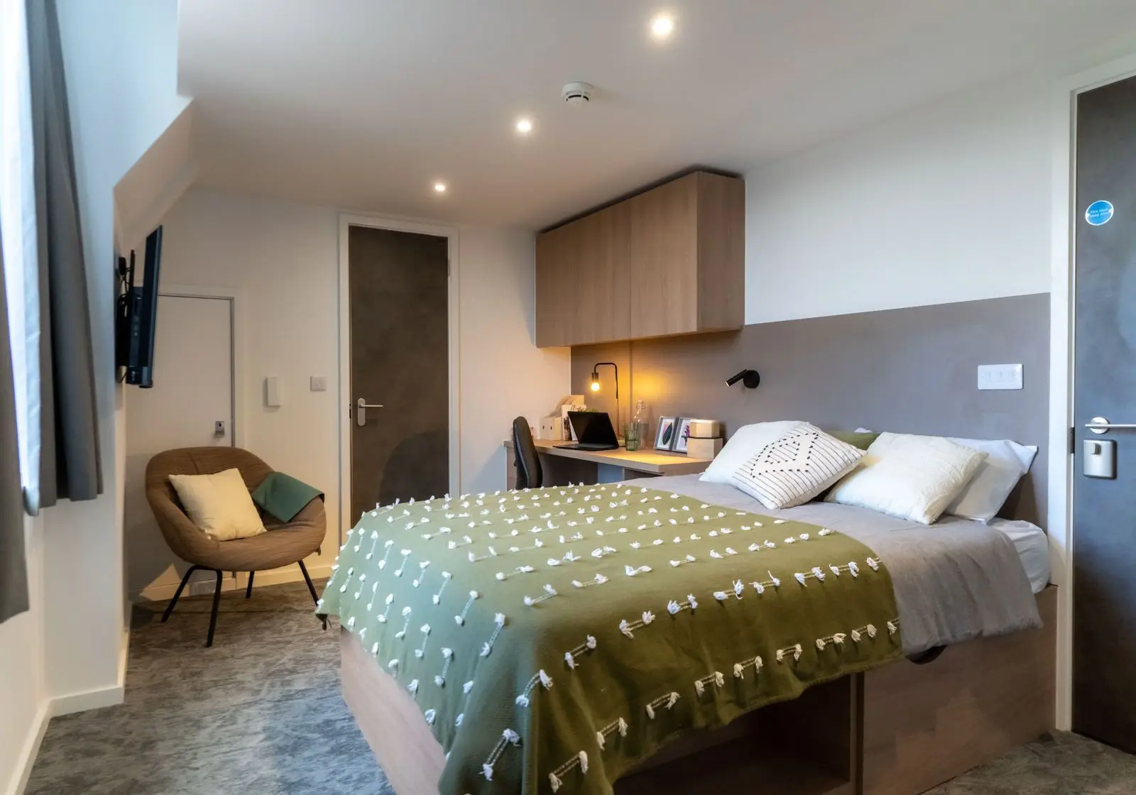 Platinum Studio - The Mont - Gallery - 9