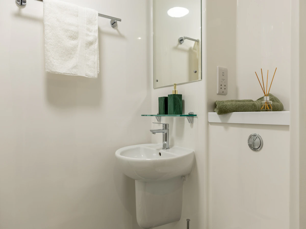  Accessible Studio  -  Straits Aire  - Gallery -  2