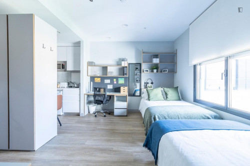 Bed in shared studio not far from Plaza de España - Gallery - 7