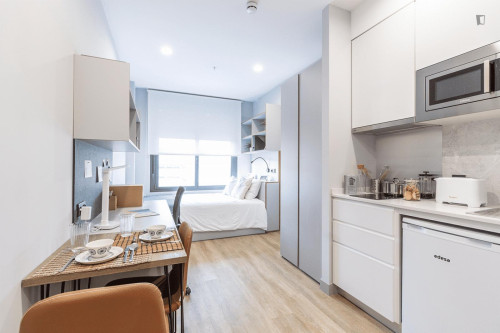 Bed in shared studio not far from Plaza de España - Gallery - 31