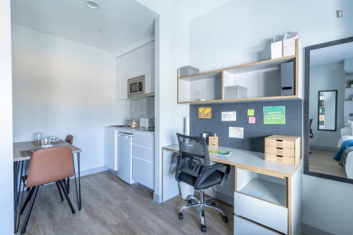 Bed in shared studio not far from Plaza de España - Gallery - 18