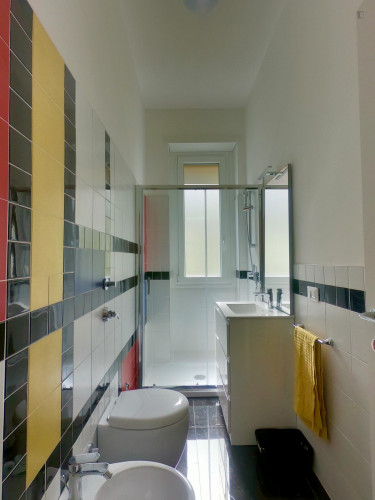 Spacious double bedroom with balcony close to Pasteur metro station - Gallery - 7
