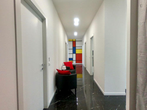 Spacious double bedroom with balcony close to Pasteur metro station - Gallery - 11