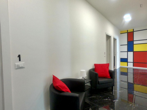 Spacious double bedroom with balcony close to Pasteur metro station - Gallery - 10