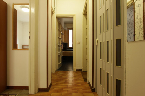 Bed in a twin bedroom in Città Studi  - Gallery -  5