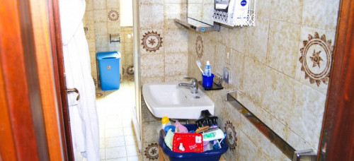 Bed in a twin bedroom, in a 3-bedroom flat near the Forlanini train station - Gallery - 9