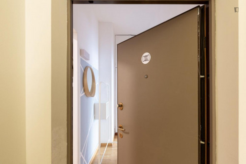 Elegant 2-bedroom flat near Sforzesco Castle