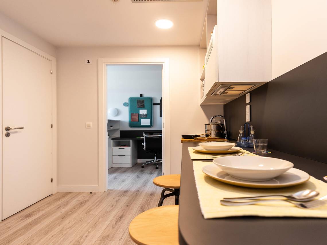  Single With Shared Bathroom  -  Aleu University Residence  - Gallery -  3