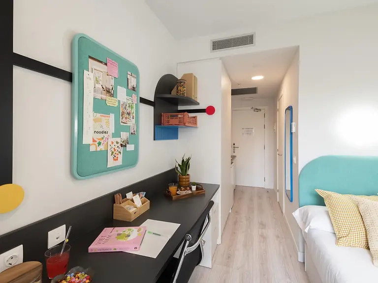  Individual With Kitchen And Balcony  -  Aleu University Residence  - Gallery -  2