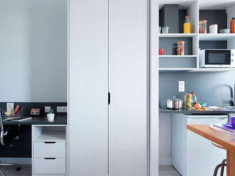 Studio With Kitchen - 3