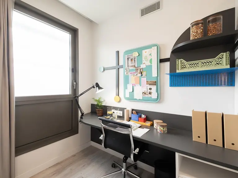  Single With Shared Bathroom & Kitchen  -  Aleu University Residence  - Gallery -  2