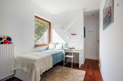 Room with balcony by Metro Wilanowska subway, close to Lazarski University