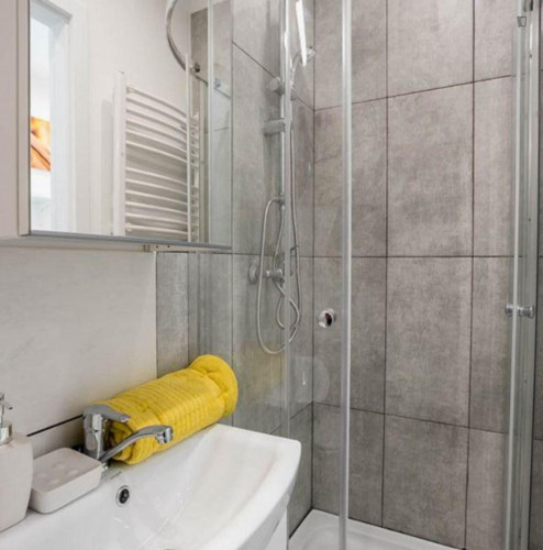 Room with balcony by Metro Wilanowska subway, close to Lazarski University - Gallery - 5