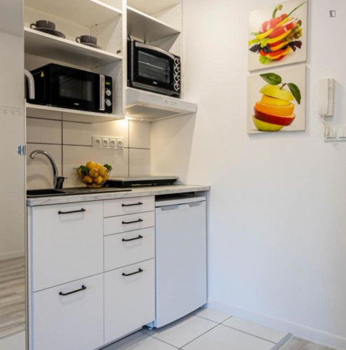 Studio flat 25 minutes to Warsaw's center, District Praga Poludnie - Gallery - 6