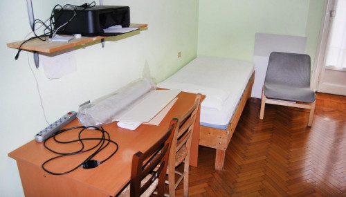 Bed in cool twin bedroom close to Milano Forlanini railway station