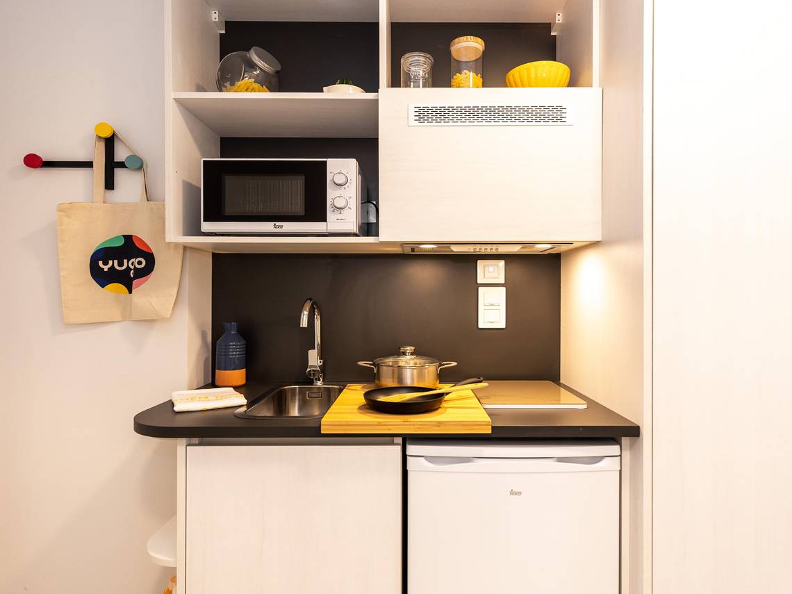 Single Standard With Kitchen - 2