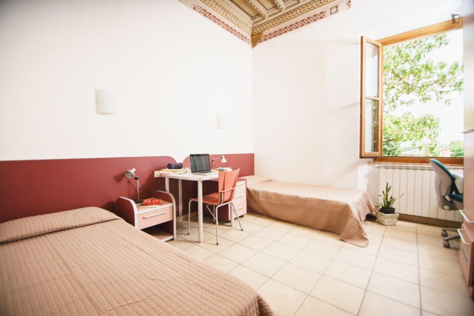  Cosy Twin Bedroom With Kitchenette In A Residence Near Università Di Parma  -  Cosy Twin bedroom with kitchenette in a residence near università di Parma  - Gallery -  1
