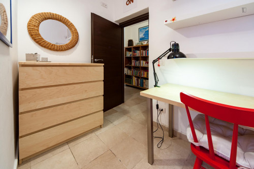 Modern single ensuite bedroom close to the Trastevere area  - Gallery -  5