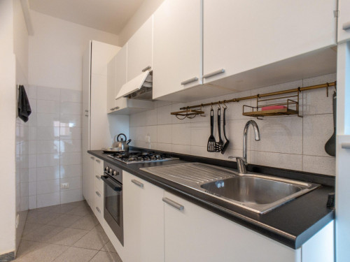 Bed in twin bedroom not far from Bocconi - Gallery - 15