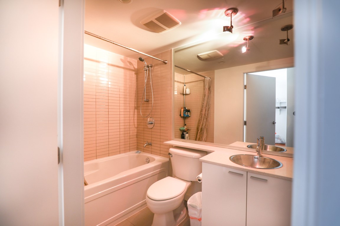  Private Bedroom W/ Windows | Shared Bathroom  -  Vle Ltd 668 Citadel Parade  - Gallery -  10