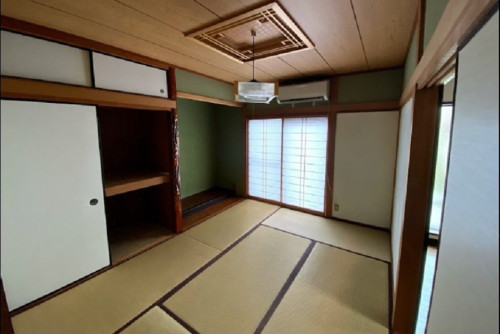 Cozy house near Shiga University