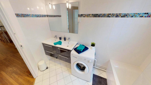 Lovely Luxury Apt. close to Parc des Varennes