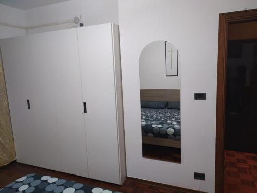 Bedroom in a shared apartment in a quiet area near Bologna - Gallery - 5