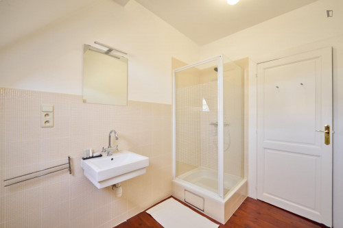 Luxurious 4-bedroom apartment near Square Marie-Louise - Gallery - 34