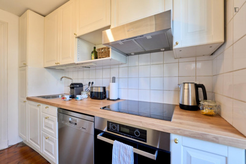 Luxurious 4-bedroom apartment near Square Marie-Louise - Gallery - 33