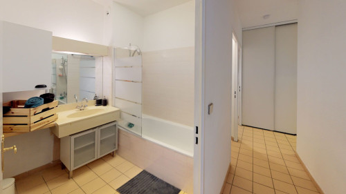 Fantastic Spacious Apt. blocks away from Toulouse Matabiau