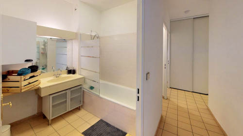 Fantastic Spacious Apt. blocks away from Toulouse Matabiau