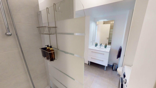 Perplexing Comfortable Apt. near Zac des Docks