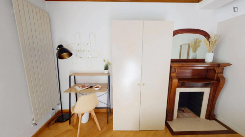 Sunny double bedroom in Villiers-la-Garenne