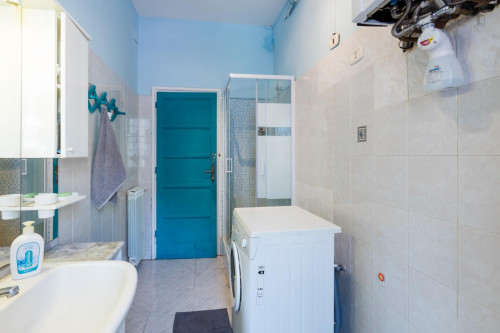 Neat double bedroom in Tuscolano neighbourhood - Gallery - 9