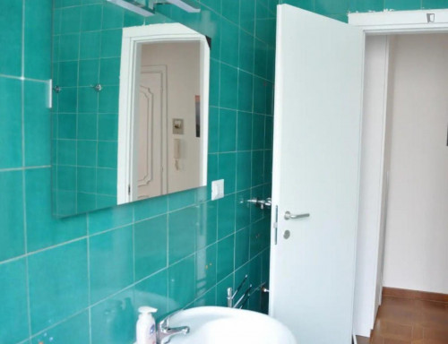Bright 1-bedroom flat in Crocetta - Gallery - 13