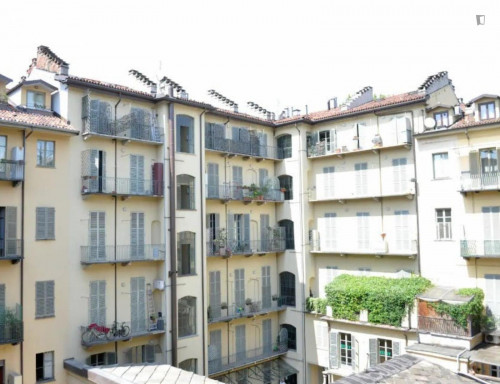 Bright 1-bedroom flat in Crocetta